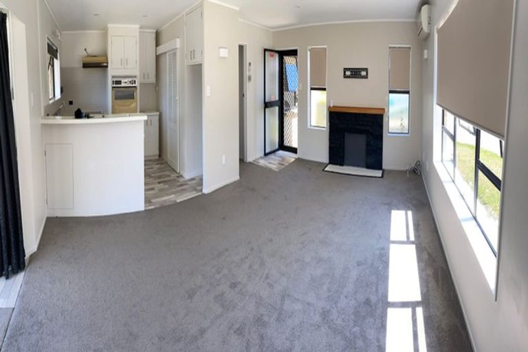 Photo of property in 1/28 Hall Street, Pukekohe, 2120