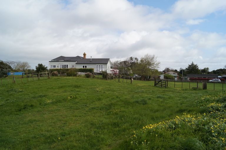 Photo of property in 43 Colombo Road, Waiuku, 2123