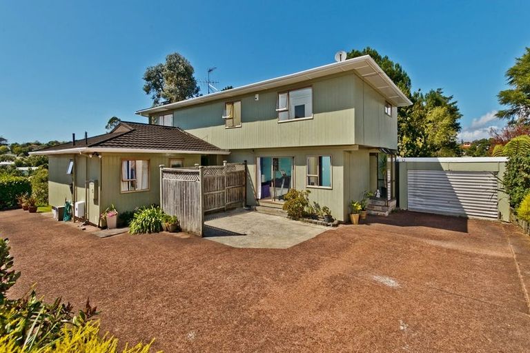 Photo of property in 2 Corric Hill, Torbay, Auckland, 0630