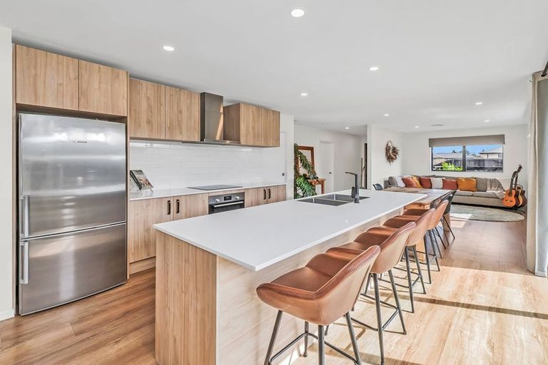 Photo of property in 15 Cedric Place, Darfield, 7510