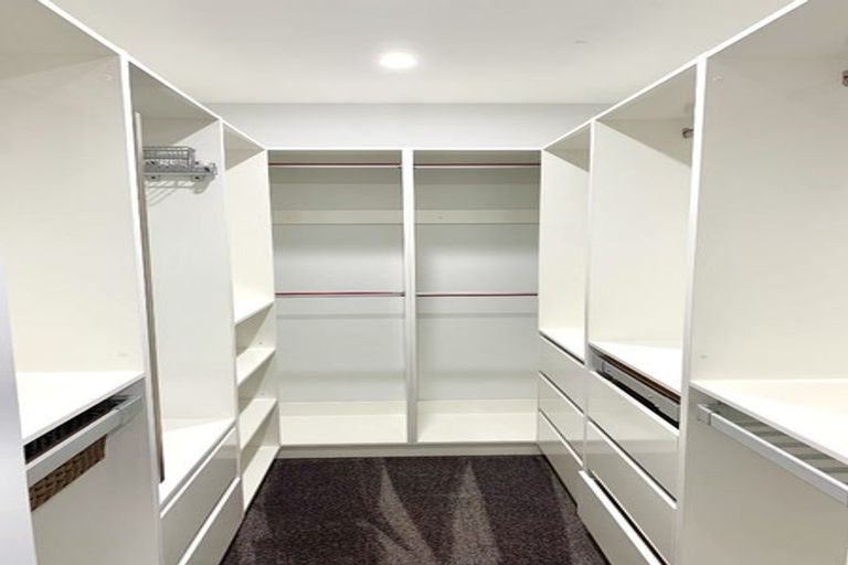 Photo of property in 8 Pihoihoi Place, Hobsonville, Auckland, 0616