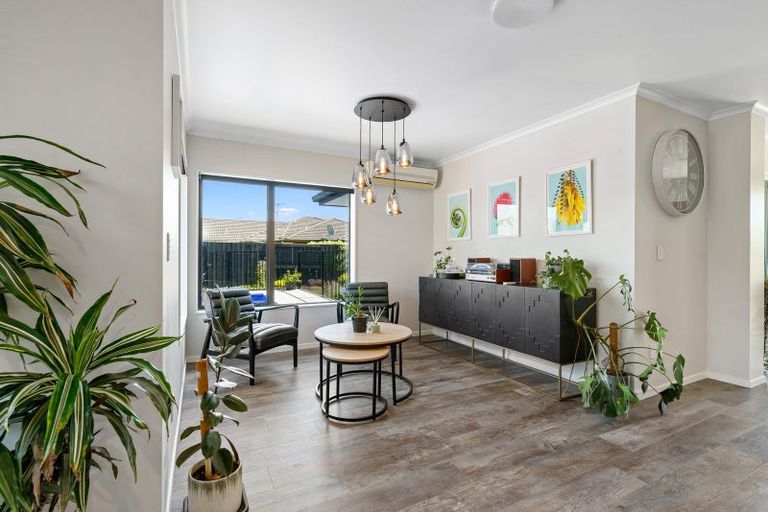 Photo of property in 28 Madison Street, Cambridge, 3434