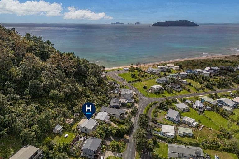 Photo of property in 72 Ocean Beach Road, Tairua, 3508