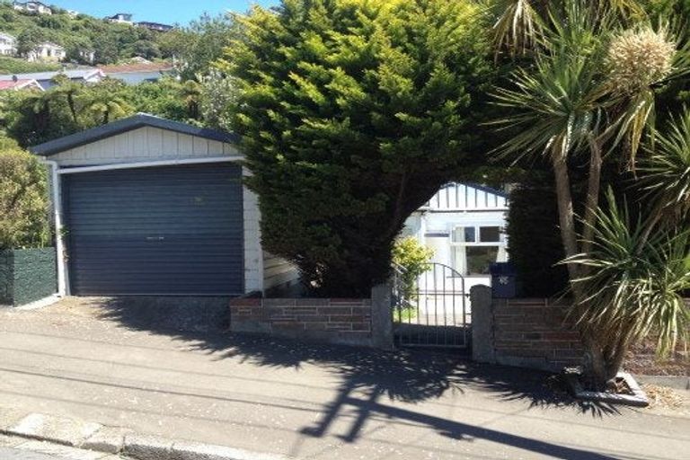 Photo of property in 40 Todman Street, Brooklyn, Wellington, 6021