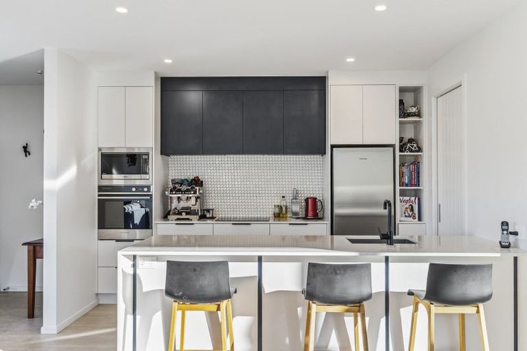 Photo of property in 7 Tahi Street, Albert Town, Wanaka, 9305