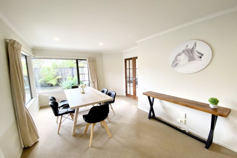 Photo of property in 12 Kalmore Place, Flat Bush, Auckland, 2016