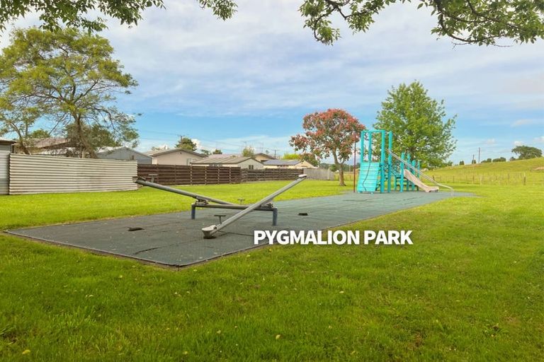 Photo of property in 1 Pygmalion Place, Dinsdale, Hamilton, 3204