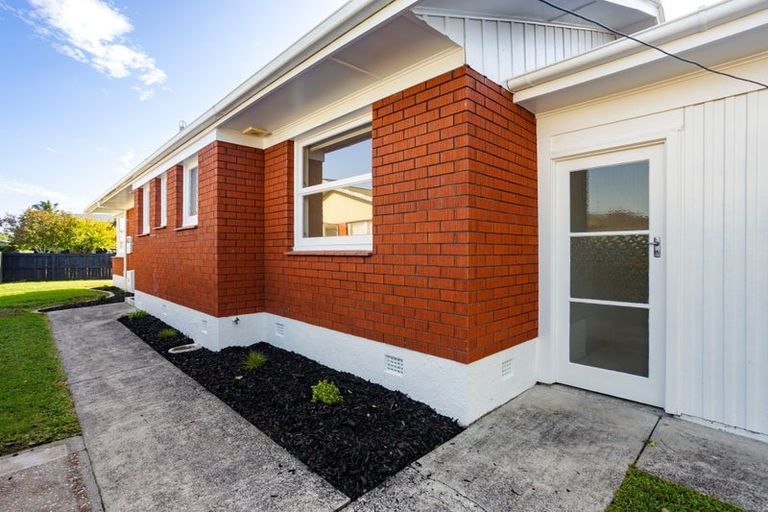 Photo of property in 2 Bowen Place, St Andrews, Hamilton, 3200