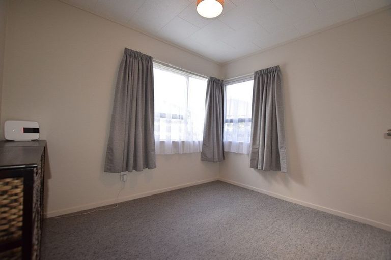 Photo of property in 31 Posa Avenue, Henderson, Auckland, 0612