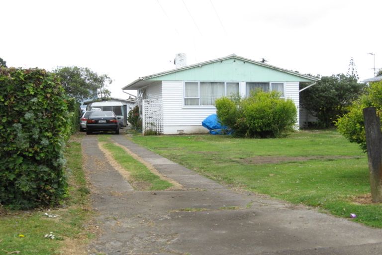 Photo of property in 9 Muir Avenue, Mangere Bridge, Auckland, 2022