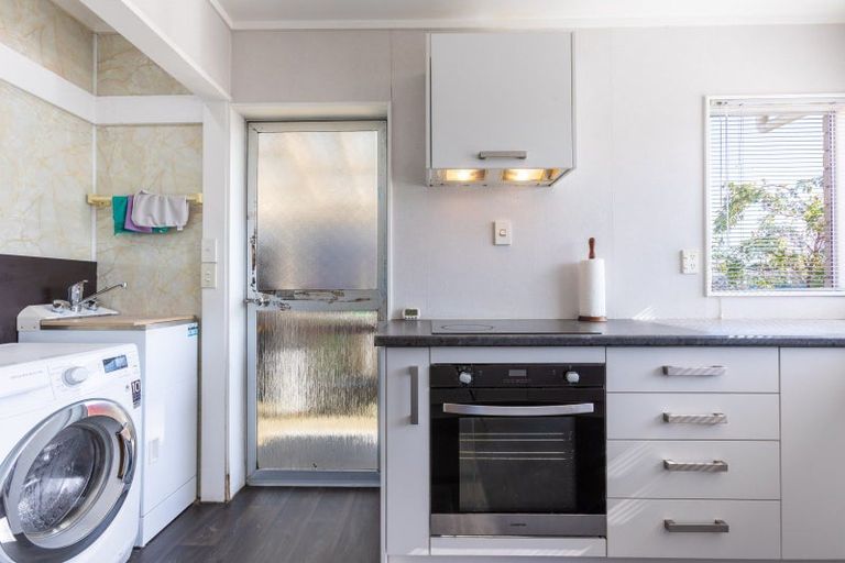 Photo of property in 57 Mclean Street, Woodville, 4920