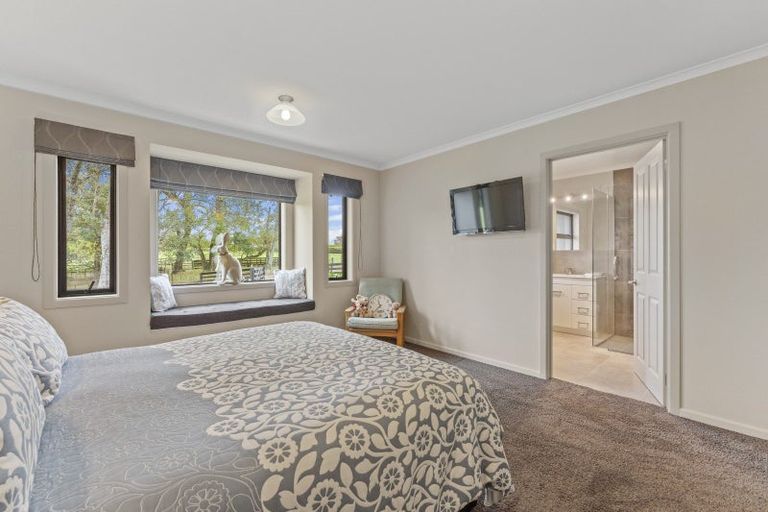 Photo of property in 16 Kaitawa Road, Pahiatua, 4981