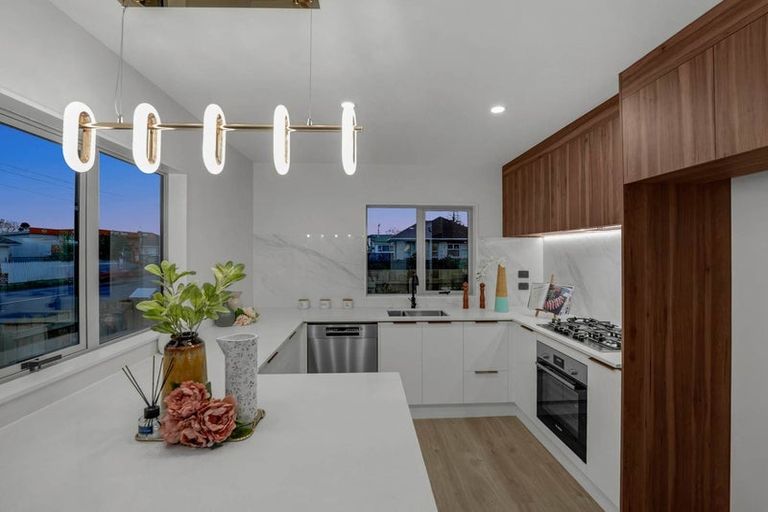Photo of property in 19a Huia Road, Papatoetoe, Auckland, 2025