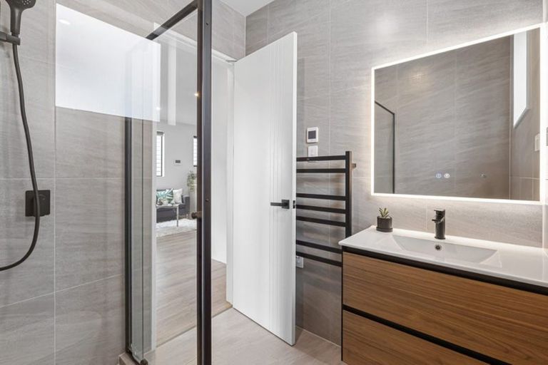 Photo of property in 141c Rangatira Road, Beach Haven, Auckland, 0626