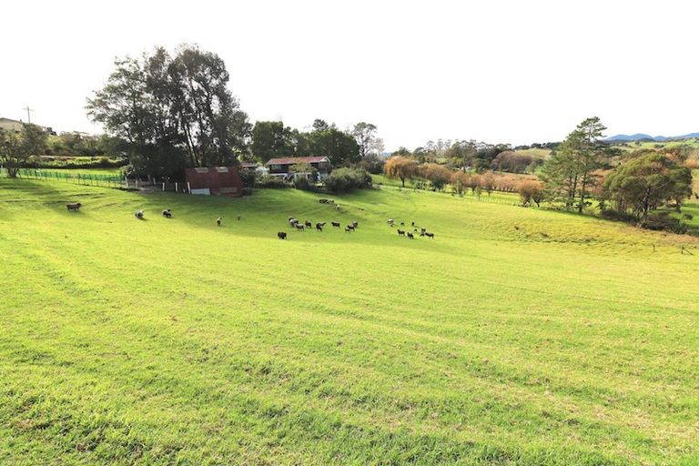 Photo of property in 28 Fairburn Road, Kaitaia, 0482