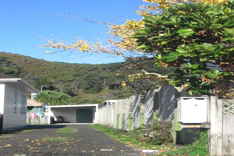 Photo of property in 197a Whites Line East, Waiwhetu, Lower Hutt, 5010