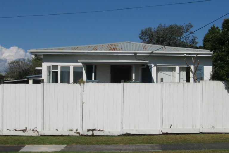 Photo of property in 1/3 Copley Street, New Lynn, Auckland, 0600