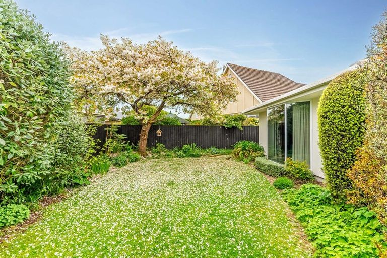 Photo of property in 25 Oregon Place, Burwood, Christchurch, 8061