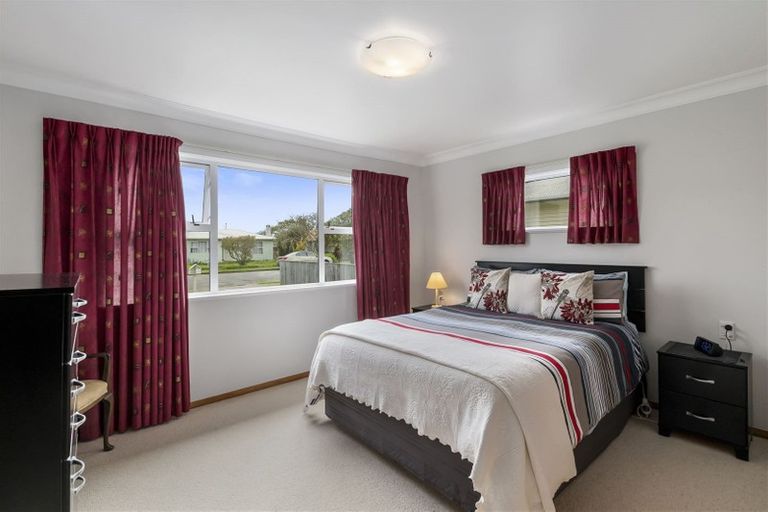 Photo of property in 16 Gardener Street, Levin, 5510