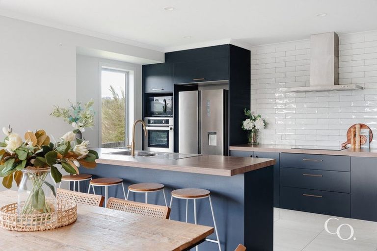 Photo of property in 72 Adler Drive, Ohauiti, Tauranga, 3112