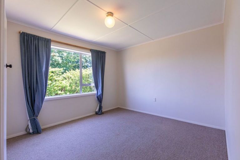 Photo of property in 46 Ross Street, Woodville, 4920