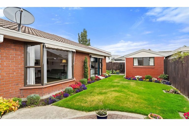 Photo of property in 4 Limburg Lane, Spreydon, Christchurch, 8024