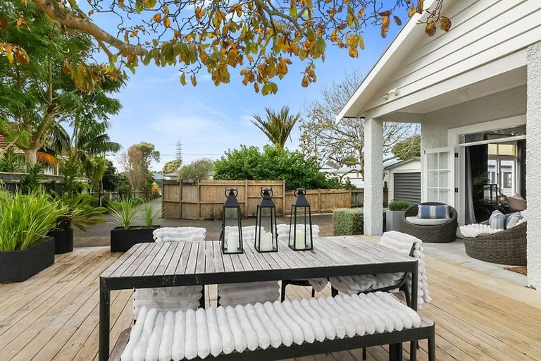 Photo of property in 372a Carrington Street, Upper Vogeltown, New Plymouth, 4310