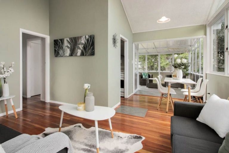 Photo of property in 83 Gloria Avenue, Te Atatu Peninsula, Auckland, 0610