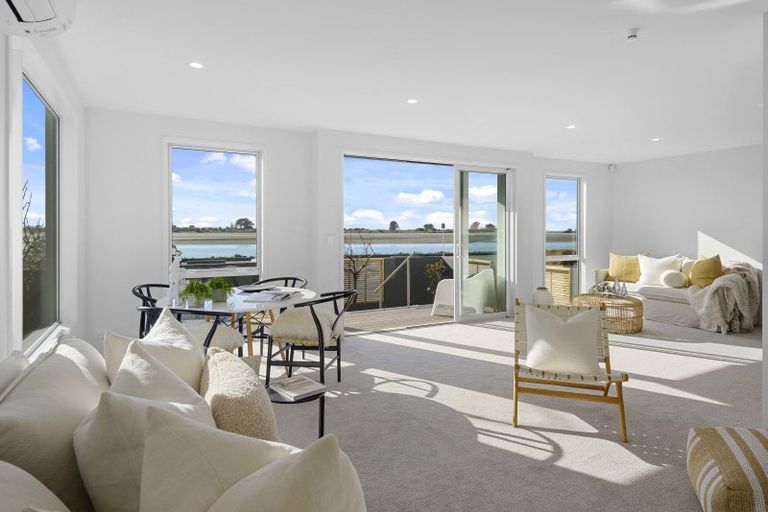 Photo of property in 19 Beachville Road, Redcliffs, Christchurch, 8081