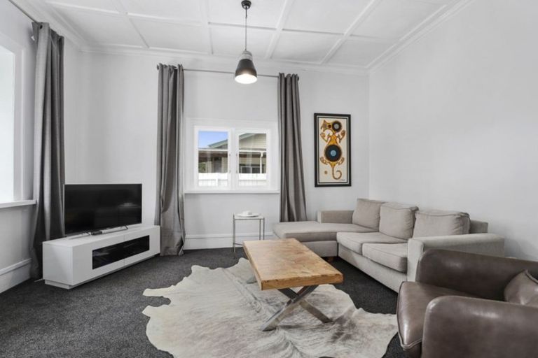 Photo of property in 3 Sale Street, Ross, 7812