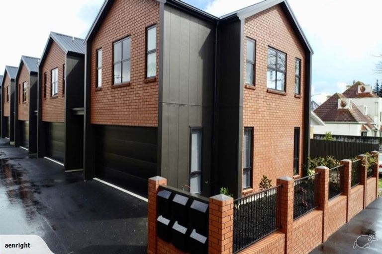 Photo of property in 3u3 Charlemont Street, Whitiora, Hamilton, 3200