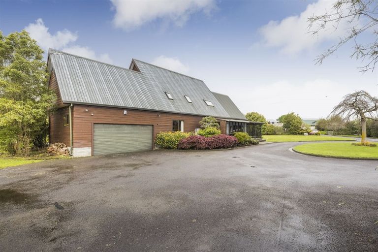 Photo of property in 9 Wanganui Road, Marton, 4710