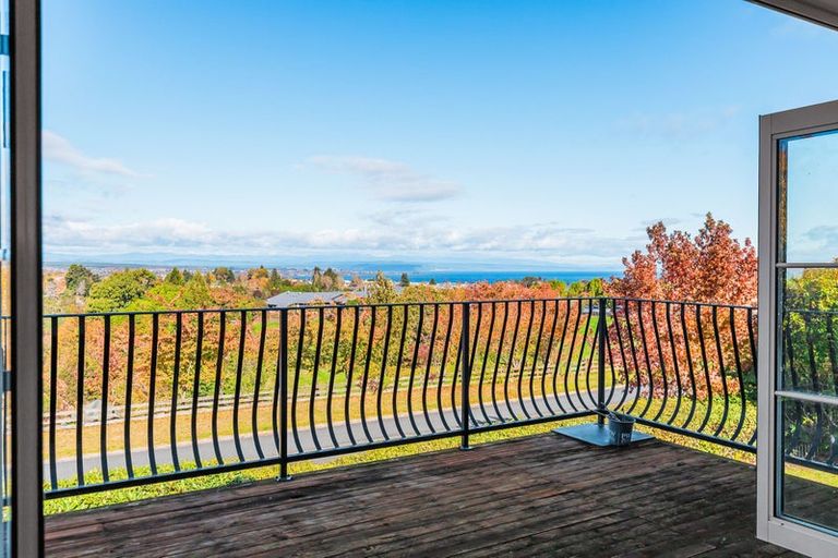 Photo of property in 18 Chateau Crescent, Rangatira Park, Taupo, 3330