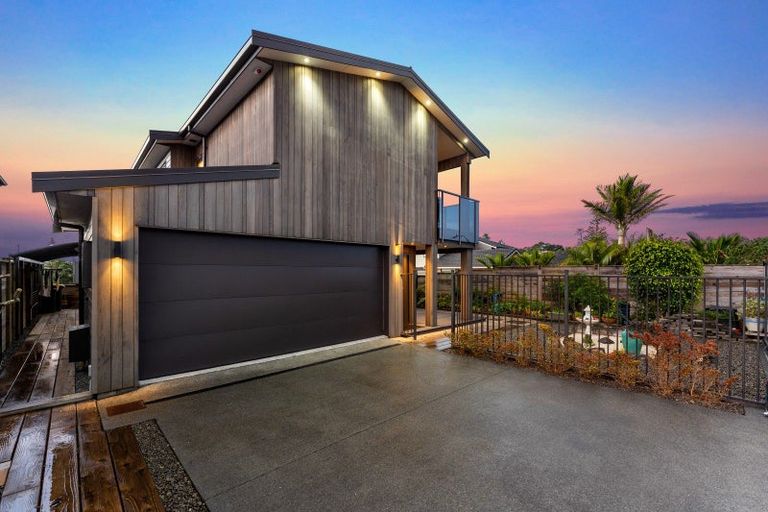 Photo of property in 57 Rosario Crescent, Red Beach, 0932