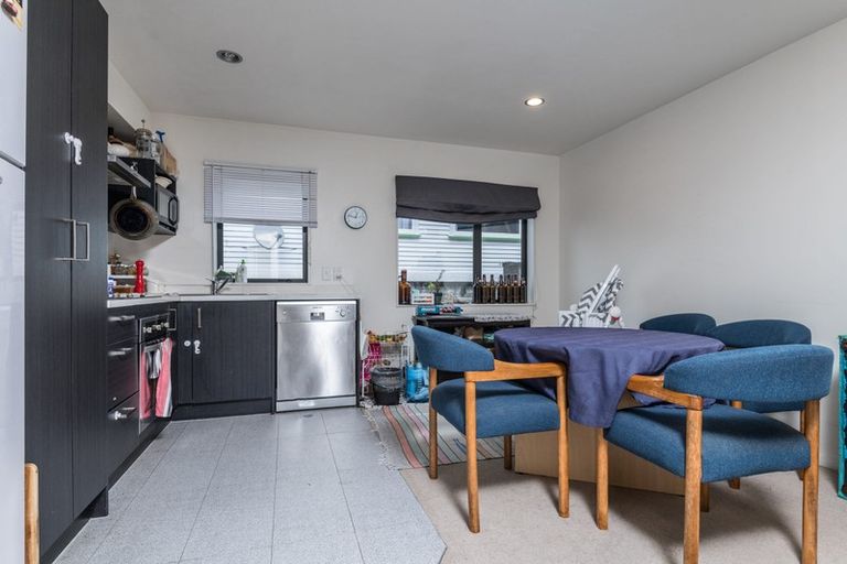 Photo of property in 11/11 Gordon Place, Newtown, Wellington, 6021