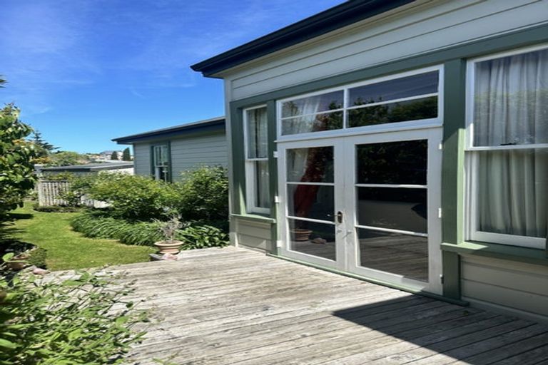 Photo of property in 44 Te Mata Road, Havelock North, 4130