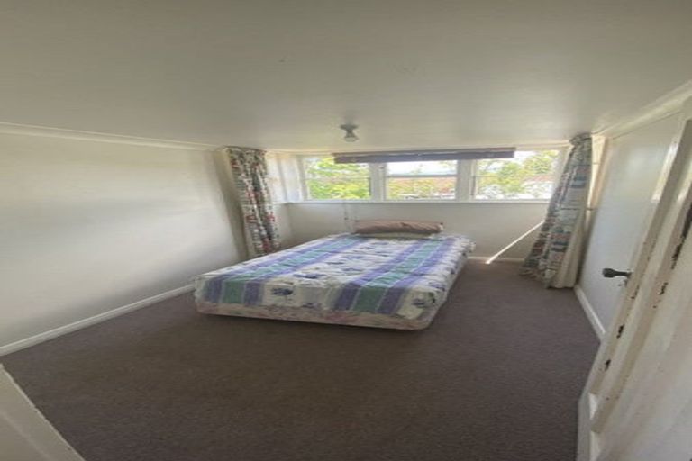 Photo of property in 12 Masters Crescent, Masterton, 5810