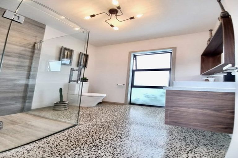 Photo of property in 16 Kaniera Terrace, Cambridge, 3434