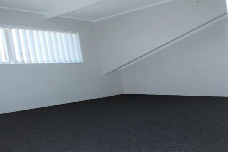 Photo of property in 10 Rewa Street, New Lynn, Auckland, 0600