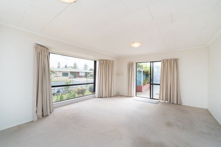 Photo of property in 17 Russell Street, Feilding, 4702