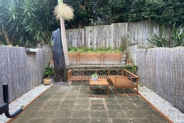 Photo of property in 3/206 Manuka Road, Bayview, Auckland, 0629