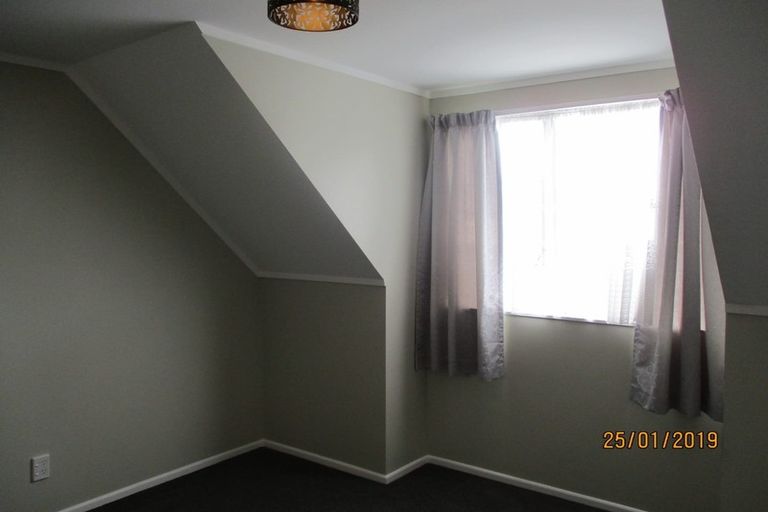 Photo of property in 2/76 Trafalgar Street, Waterloo, Lower Hutt, 5011