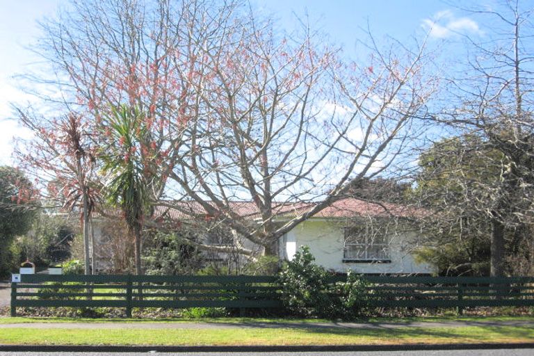 Photo of property in 2/30 Kelvin Road, Papakura, 2110