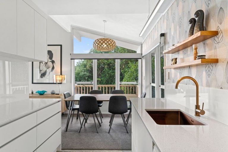 Photo of property in 100 Manganese Point Road, Tamaterau, Whangarei, 0174