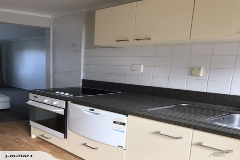 Photo of property in 2/22 Holly Road, St Albans, Christchurch, 8014