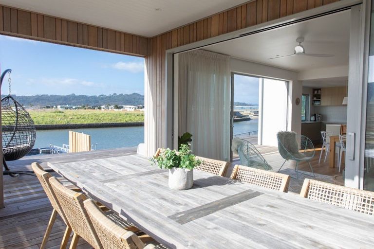 Photo of property in 16 Ngaroma Crescent, Whitianga, 3510