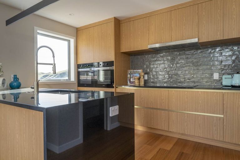 Photo of property in 165 Amesbury Drive, Churton Park, Wellington, 6037