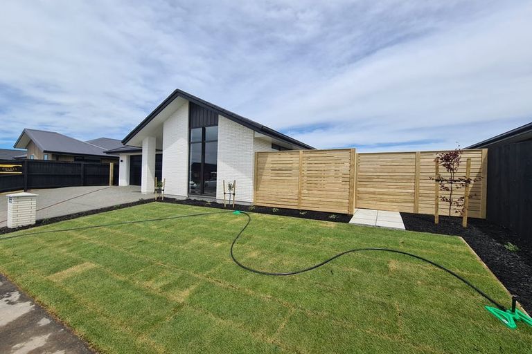 Photo of property in 20 Selfe Crescent, Burwood, Christchurch, 8083