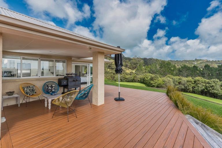 Photo of property in 66 Manuka Grove, Helensville, 0875