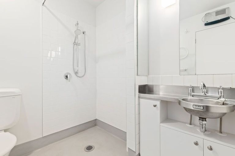 Photo of property in 2/204 Saint Asaph Street, Christchurch Central, Christchurch, 8011